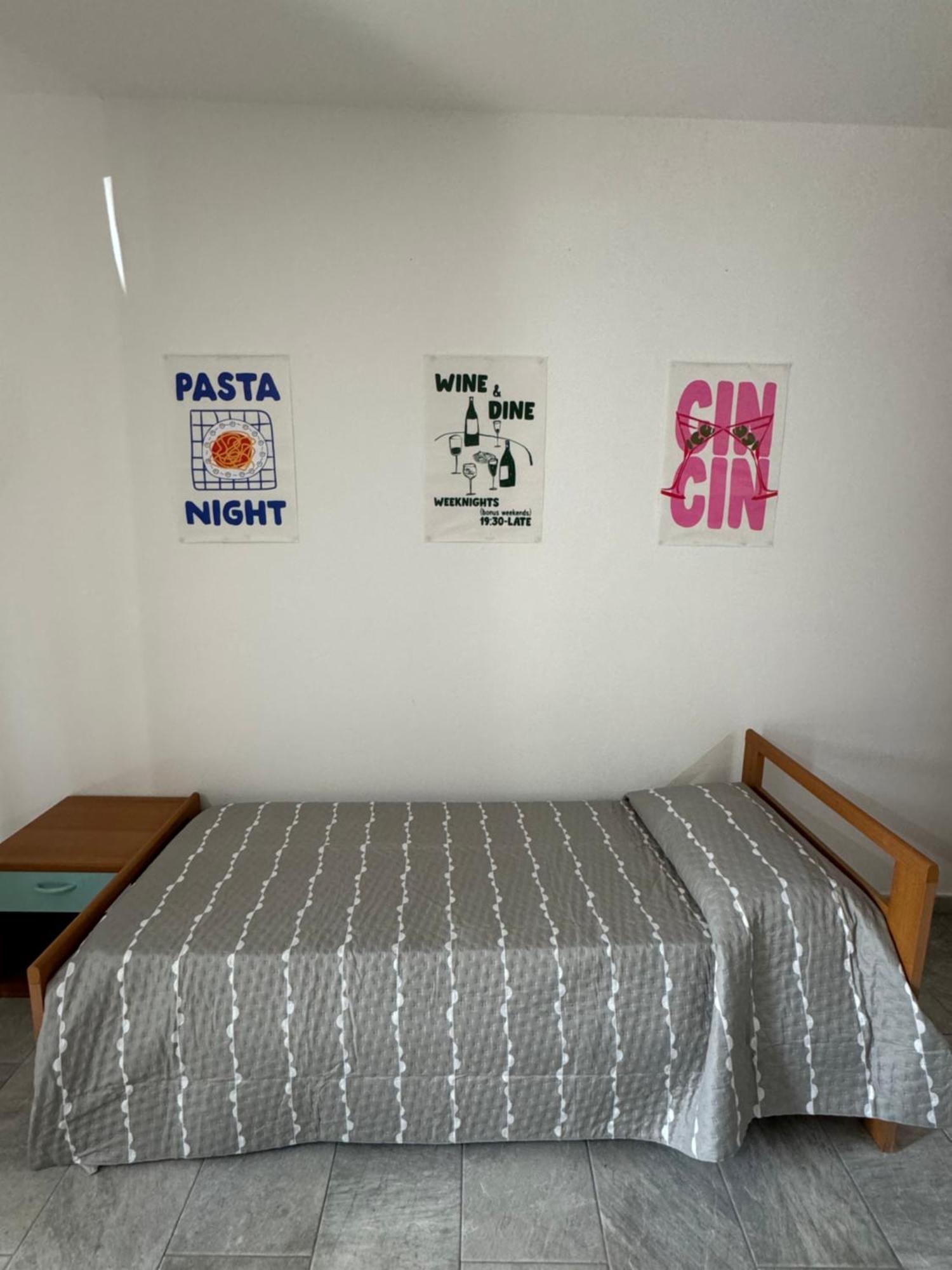 B&B Da Lucia Pula Eksteriør bilde